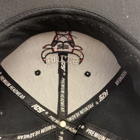 Chicago Bulls SnapBack Hat. - Picture 6 of 10